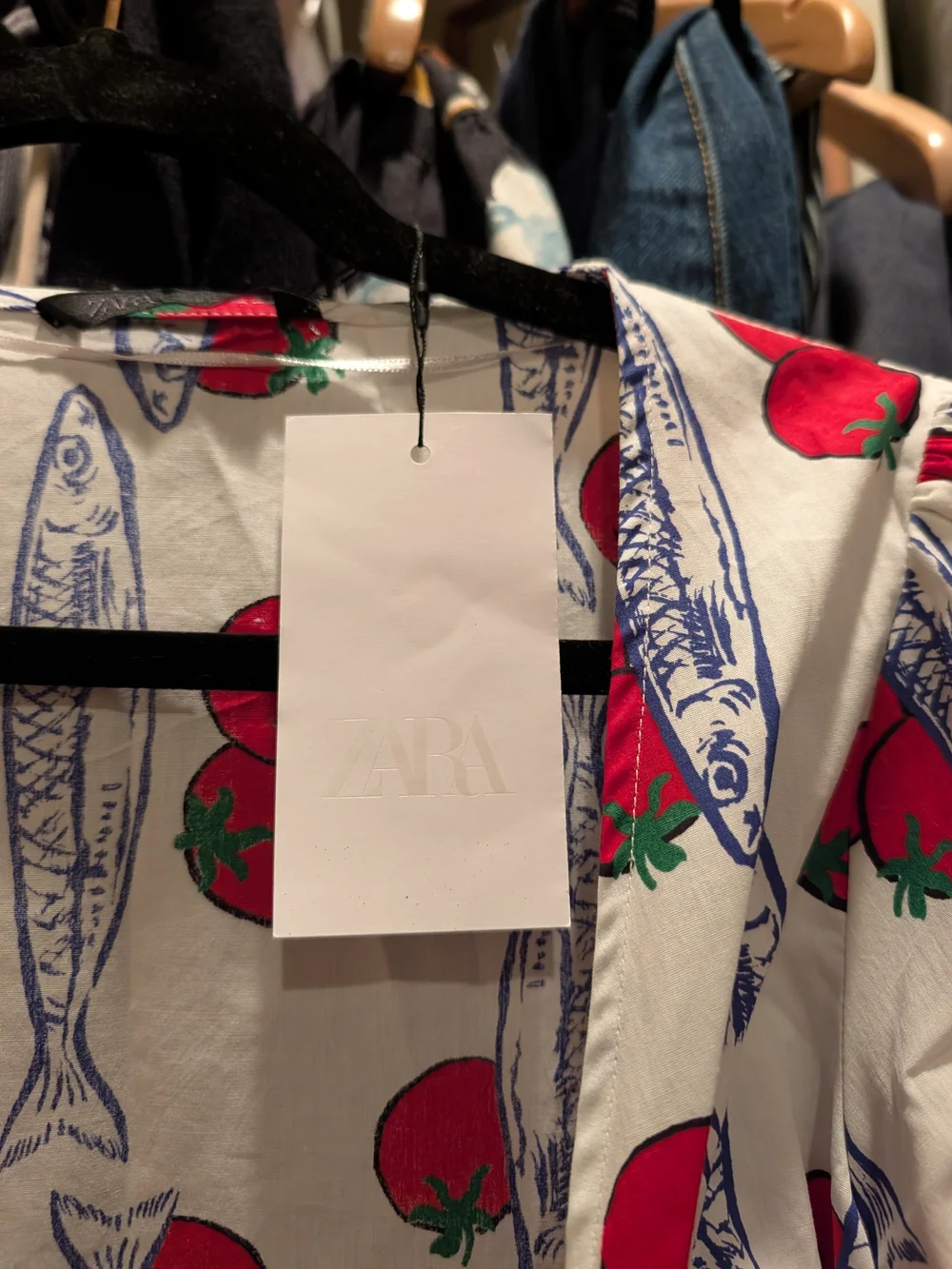 New With Tags Tie-Front Puff Sleeve Top in White with Red Print